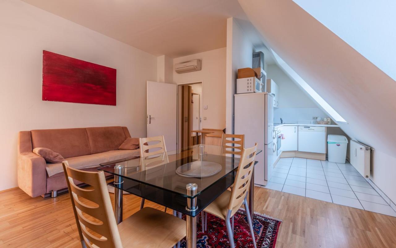 - Cav Aparthotel Vídeň